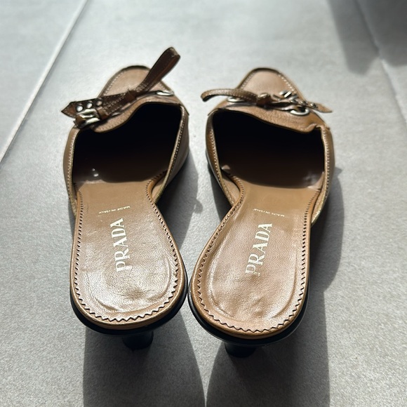 Authentic Prada Leather Kitten Heel Mules - Size 38 (8) - Picture 6 of 6